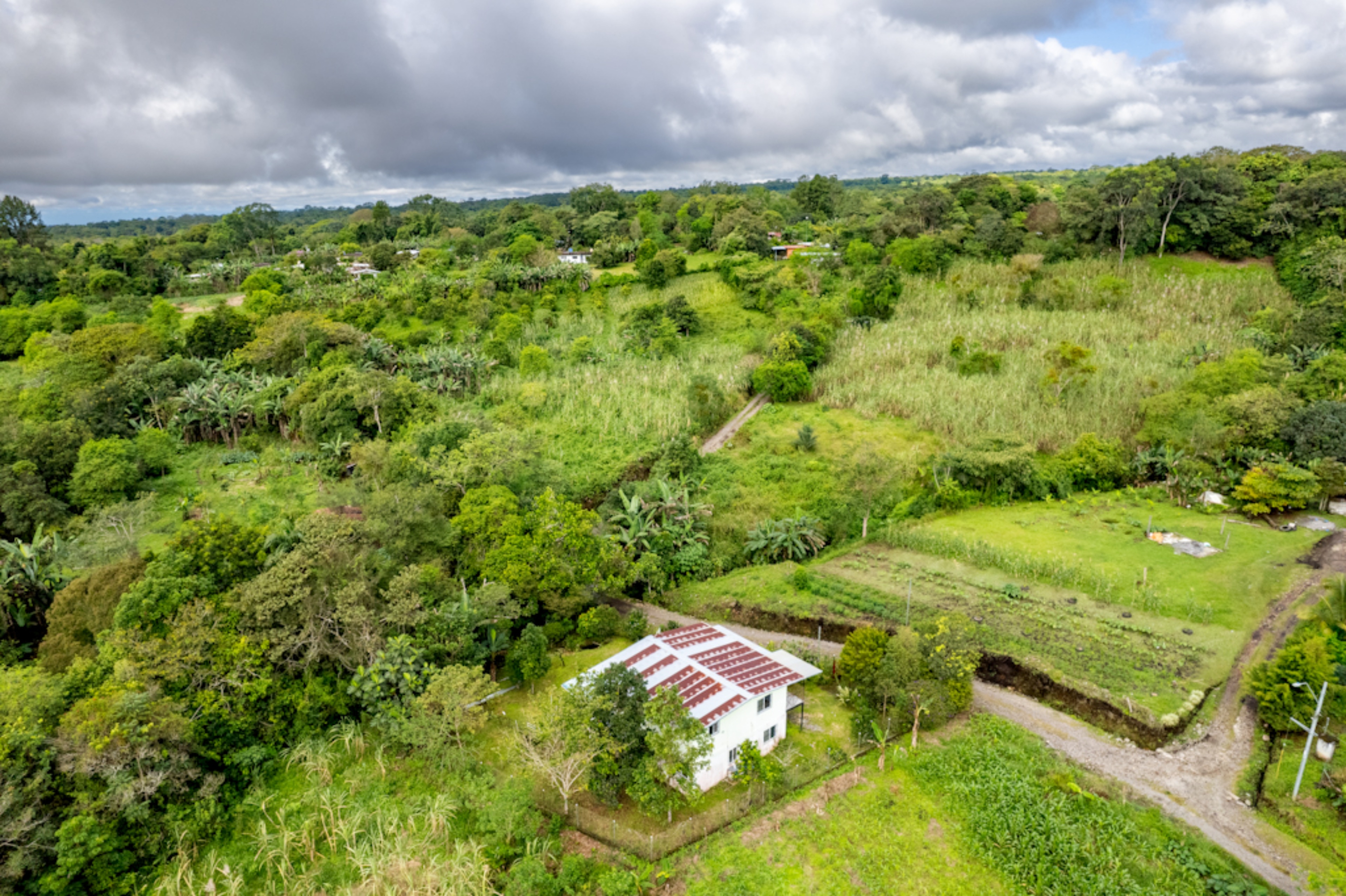 Rustic Two-Story Country Home with Garden in Palma Real, Dolega, Panama | 3 Bedrooms, 2.5 Bathrooms