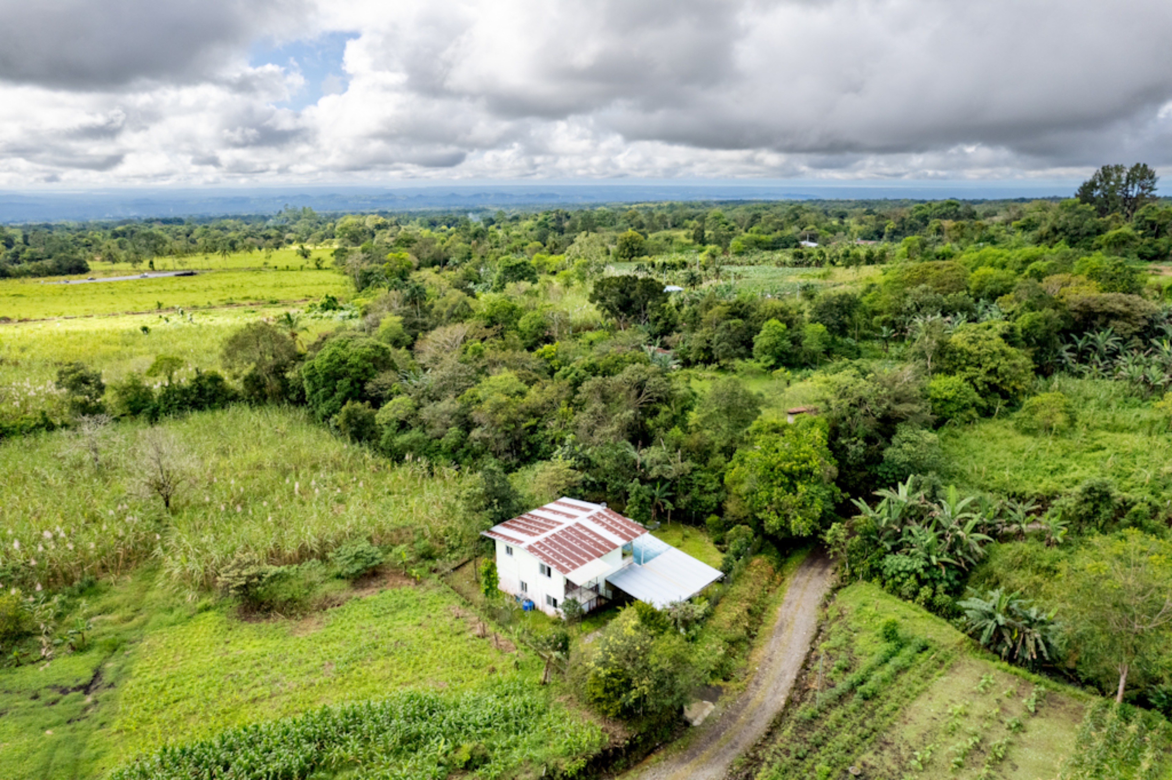 Rustic Two-Story Country Home with Garden in Palma Real, Dolega, Panama | 3 Bedrooms, 2.5 Bathrooms