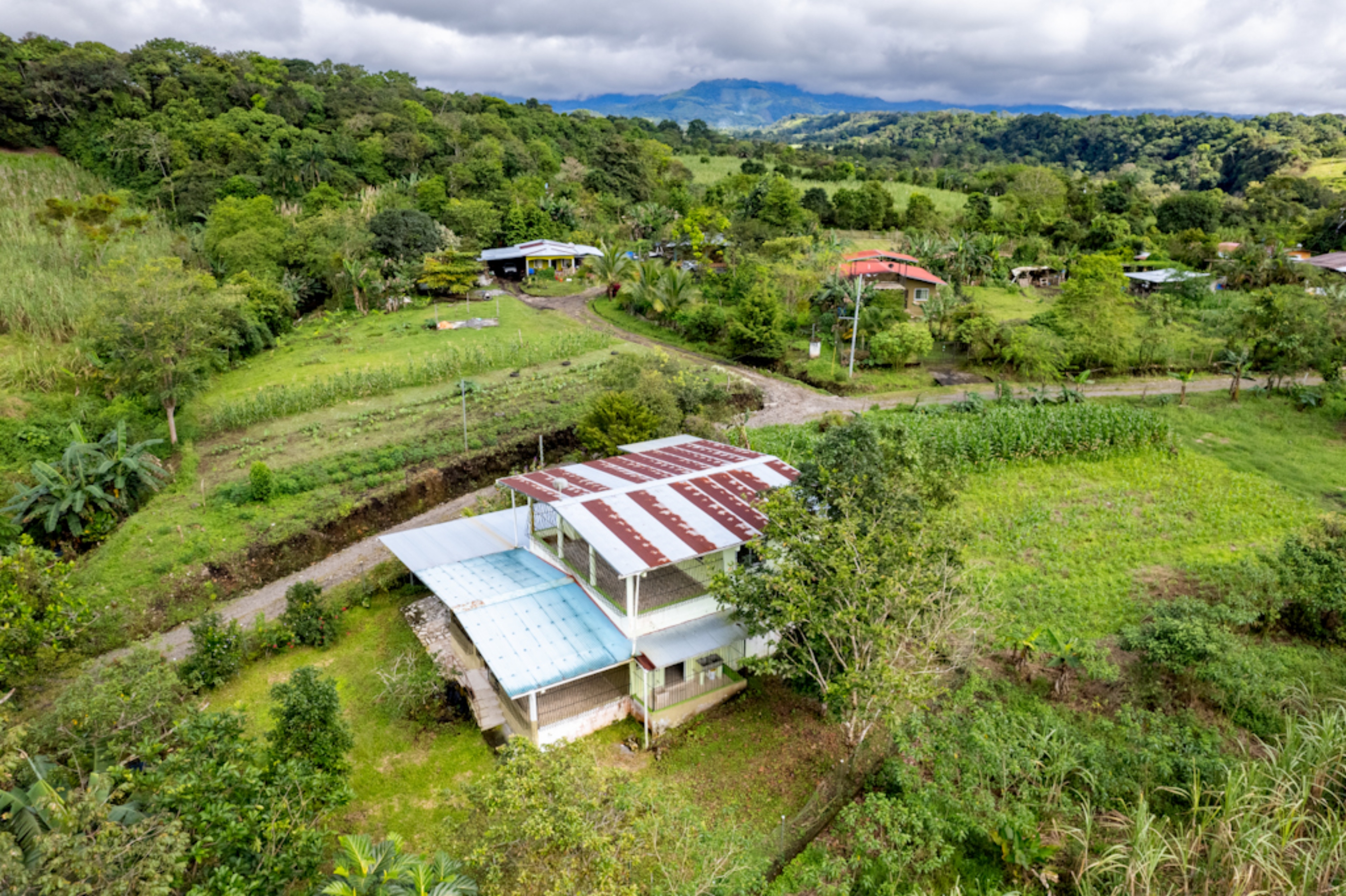 Rustic Two-Story Country Home with Garden in Palma Real, Dolega, Panama | 3 Bedrooms, 2.5 Bathrooms