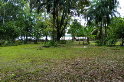 Tierra Oscura Waterfront Lot with Road Access – 1.5 Acres