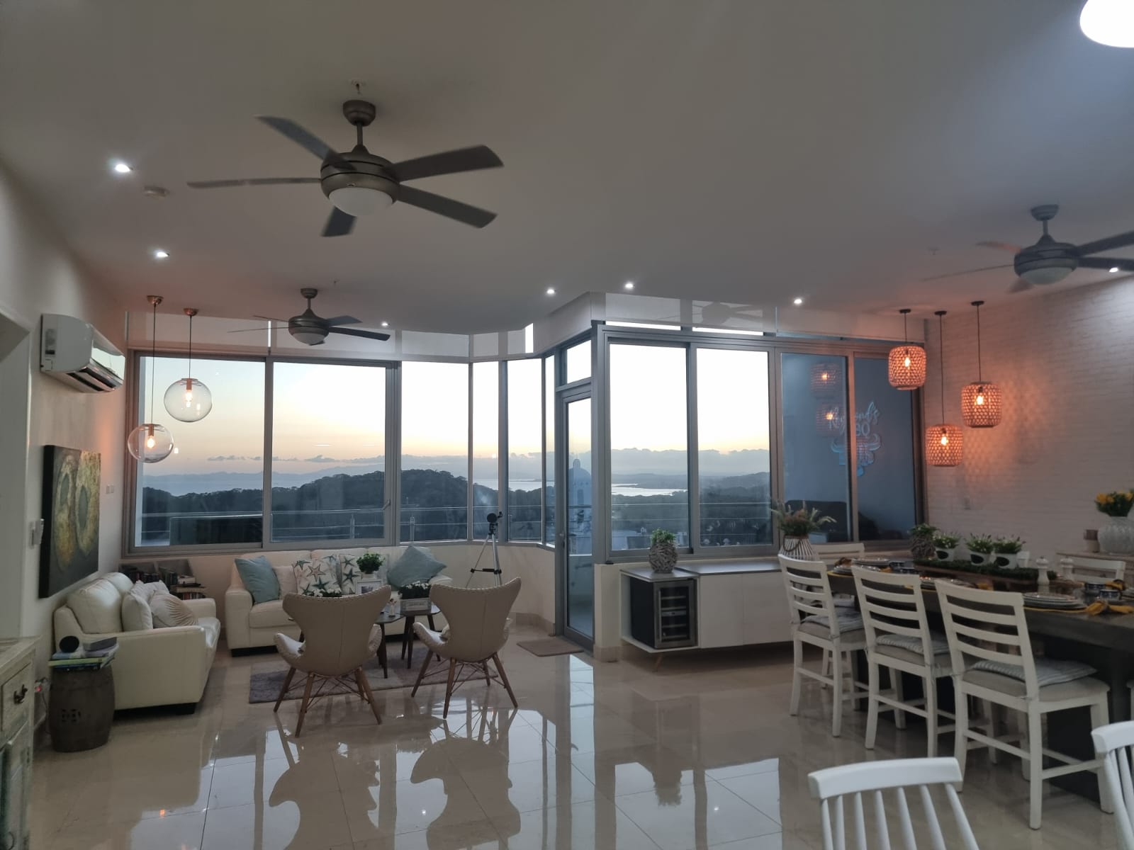 Luxurious Fully Furnished Penthouse in Casa Bonita