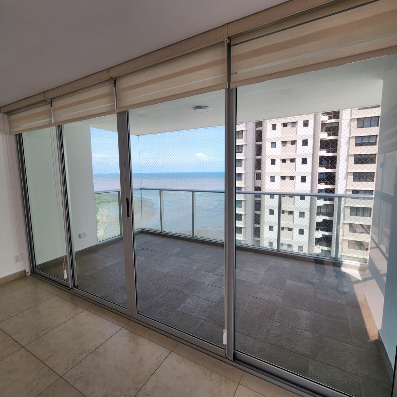 3-Bedroom Condo for Sale or Rent in Lumiere, Costa del Este - PLS-19848