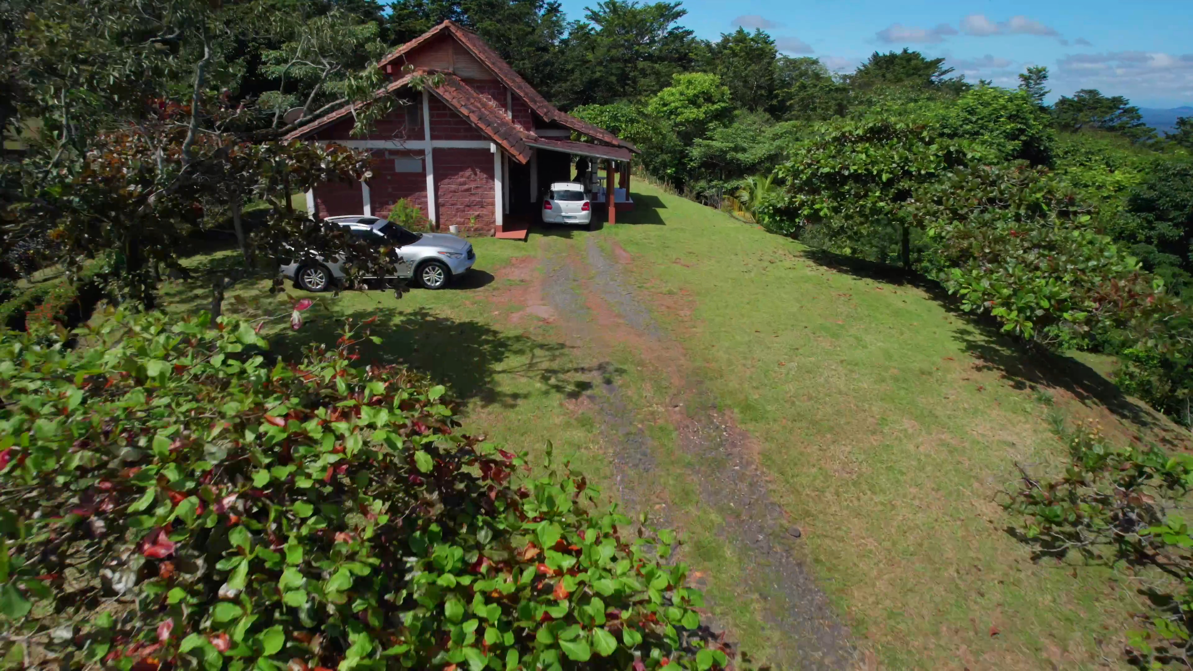 Mountainside Retreat for Sale in Gualaca, Chiriquí – $380k or $1.2M