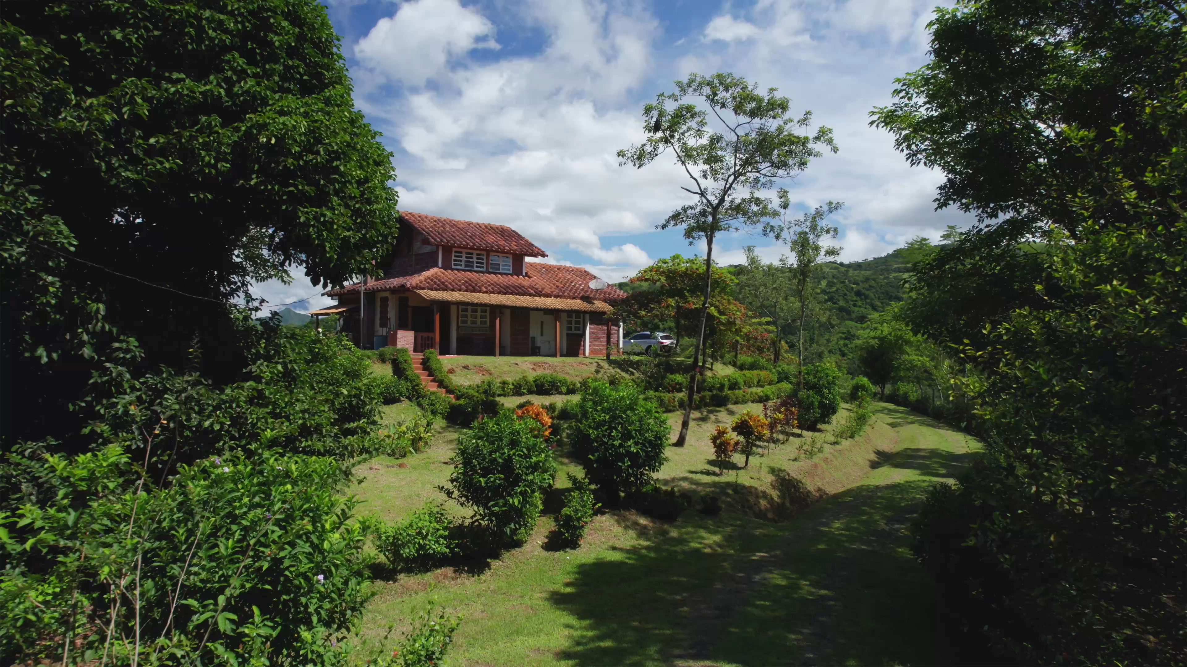 Mountainside Retreat for Sale in Gualaca, Chiriquí – $380k or $1.2M