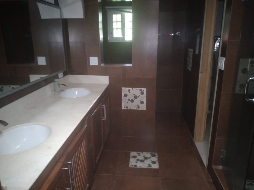 Valle de Antón 5BR Family Home – $600K