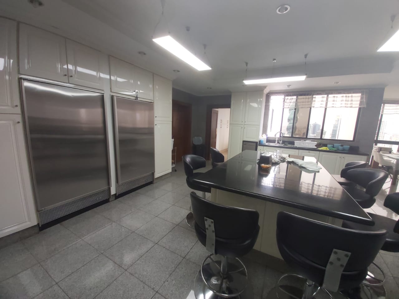 Marbella 4-Bed Penthouse | 360° View | Rent $4K or Buy $800K