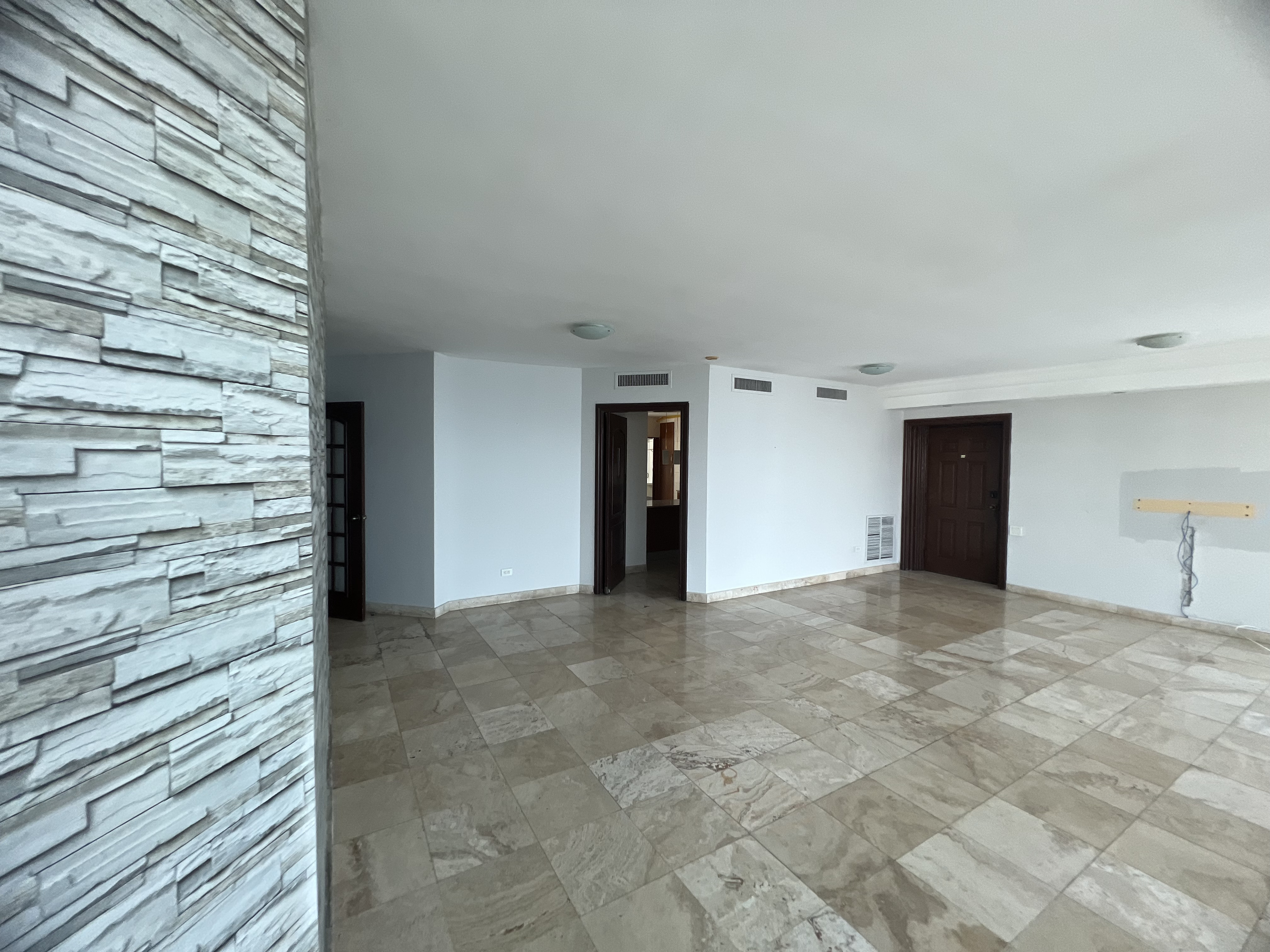 Luxury Ocean View Apartment in PH Ocean Park, Punta Pacífica: 258m² with Premium Amenities & Marina Access