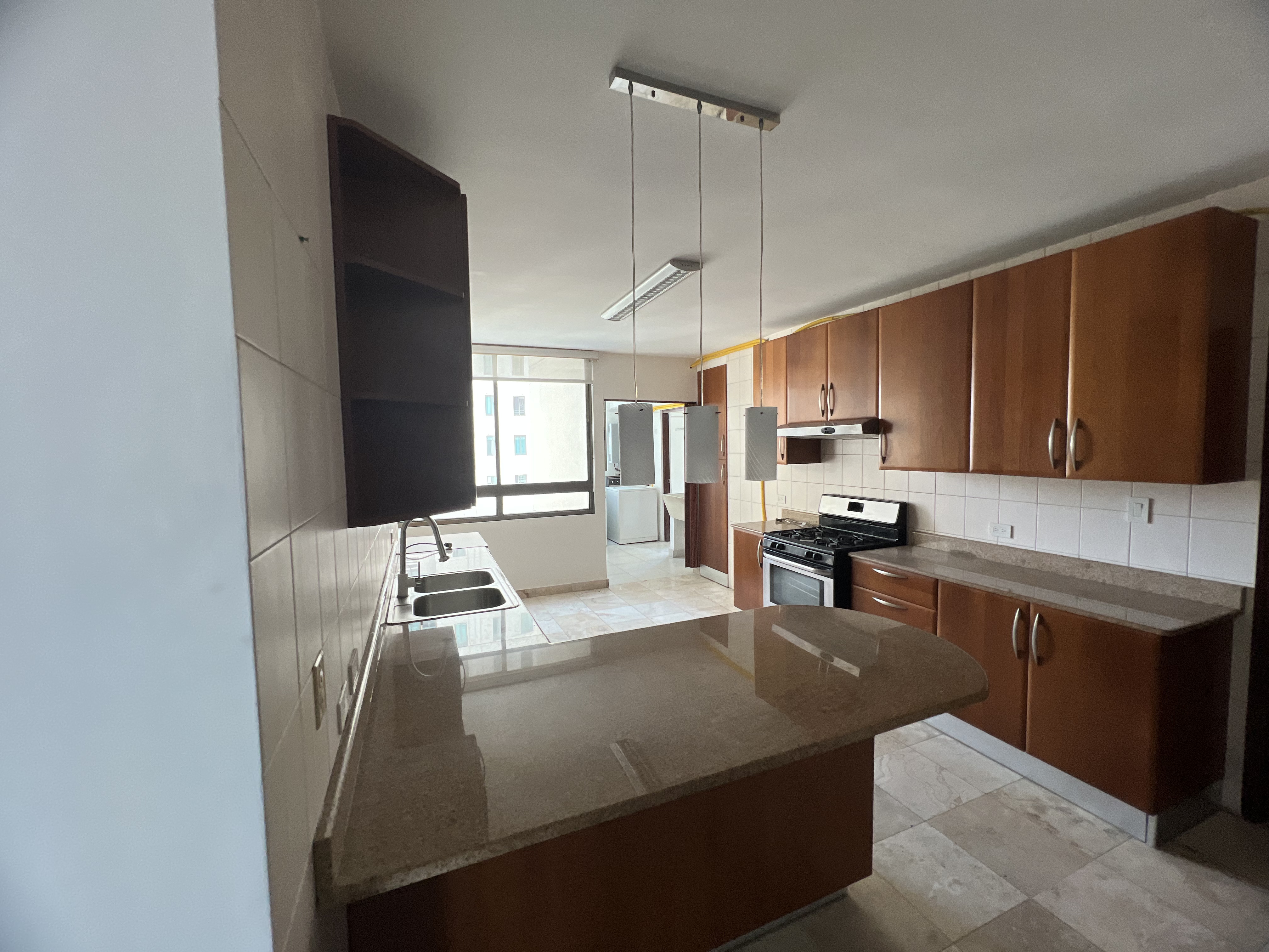 Luxury Ocean View Apartment in PH Ocean Park, Punta Pacífica: 258m² with Premium Amenities & Marina Access