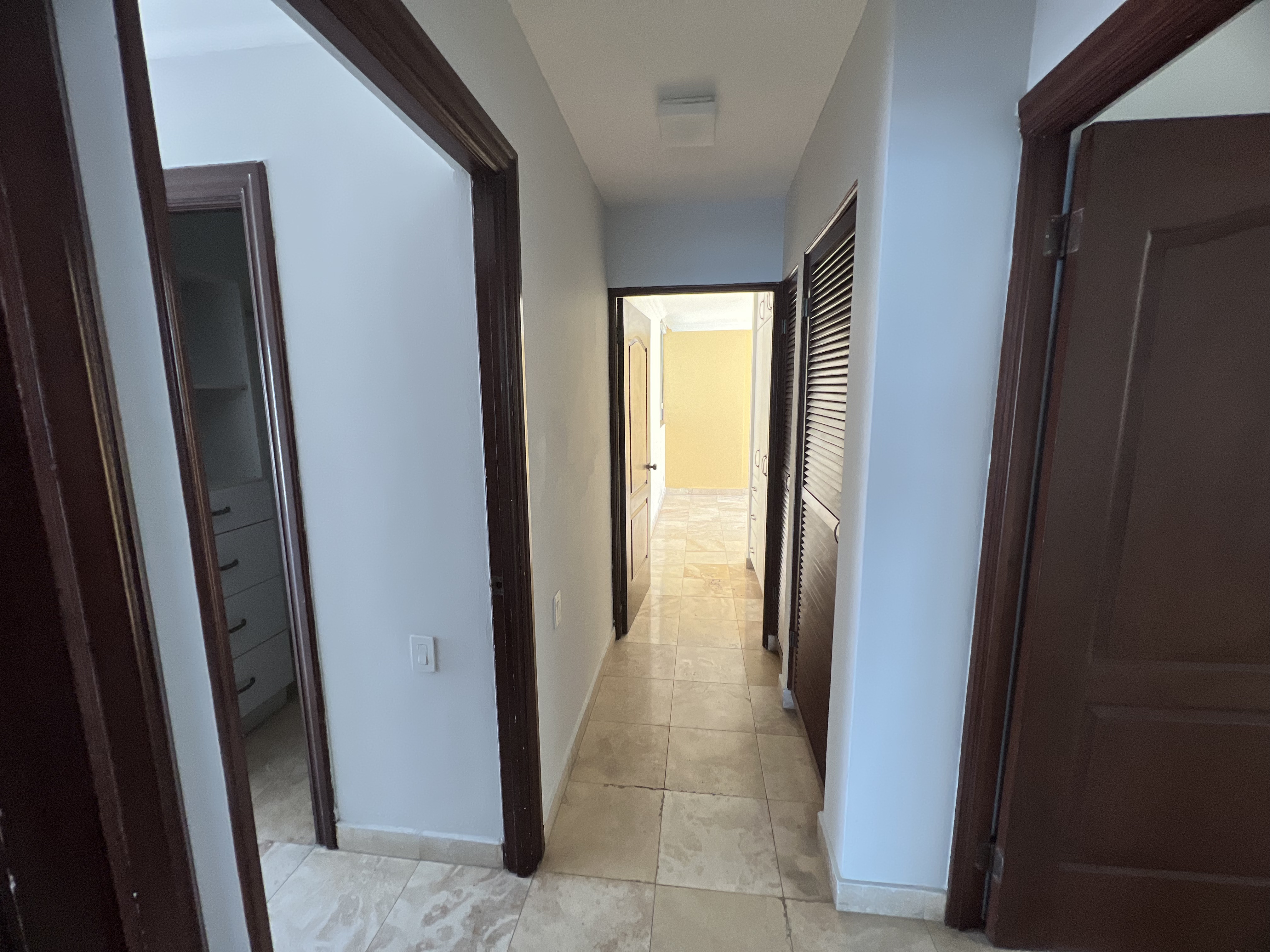 Luxury Ocean View Apartment in PH Ocean Park, Punta Pacífica: 258m² with Premium Amenities & Marina Access