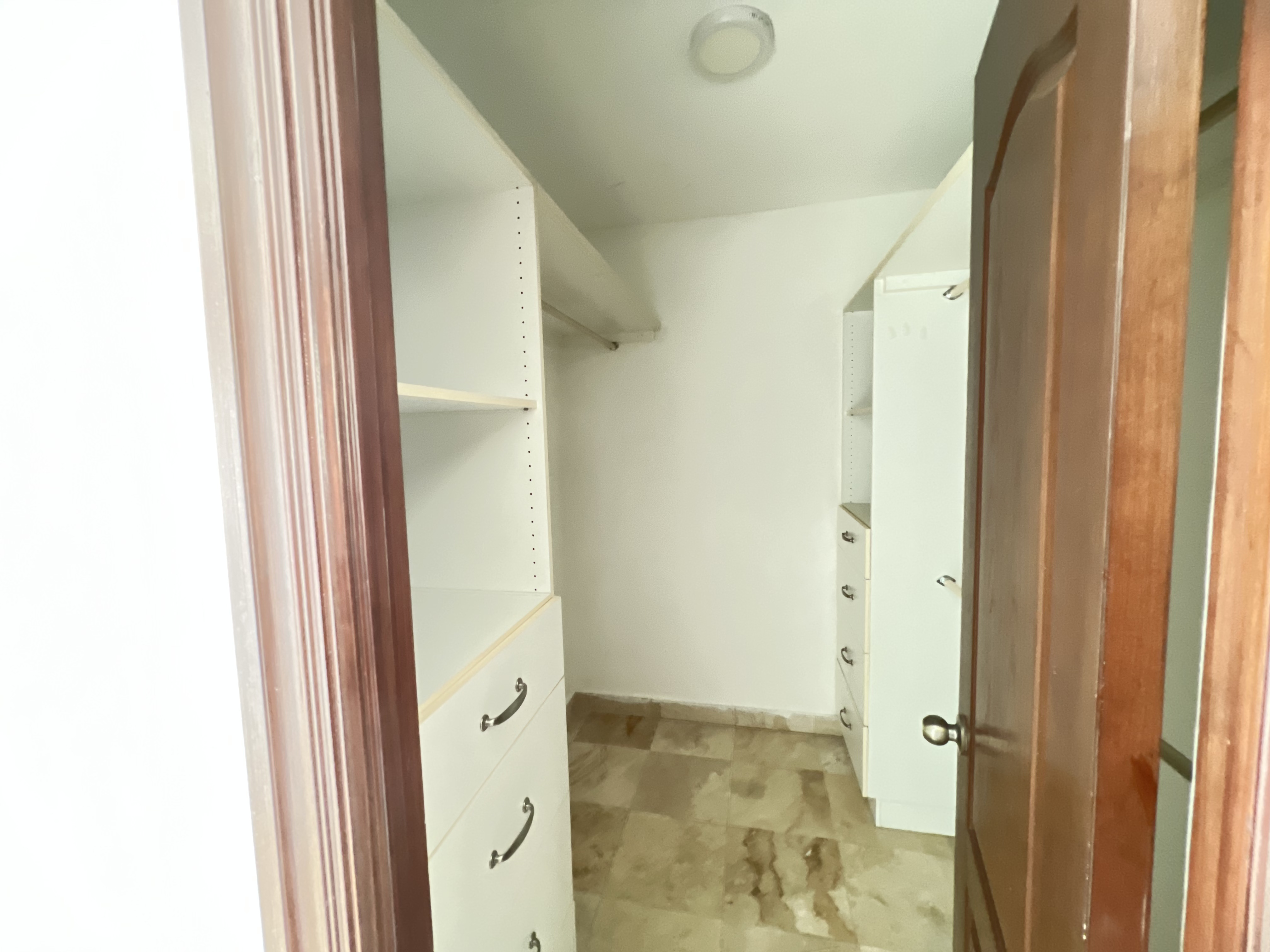 Luxury Ocean View Apartment in PH Ocean Park, Punta Pacífica: 258m² with Premium Amenities & Marina Access