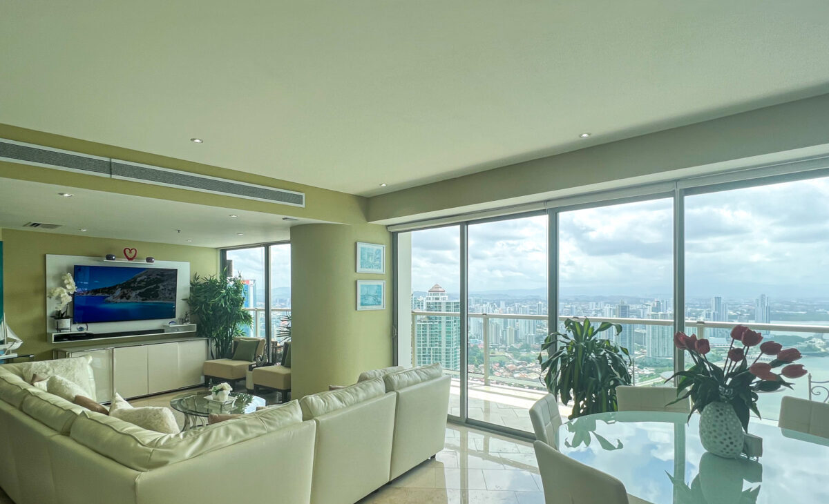 Oceanfront Elegance: The Ocean Club Apartment, Punta Pacifica - PLS-19906