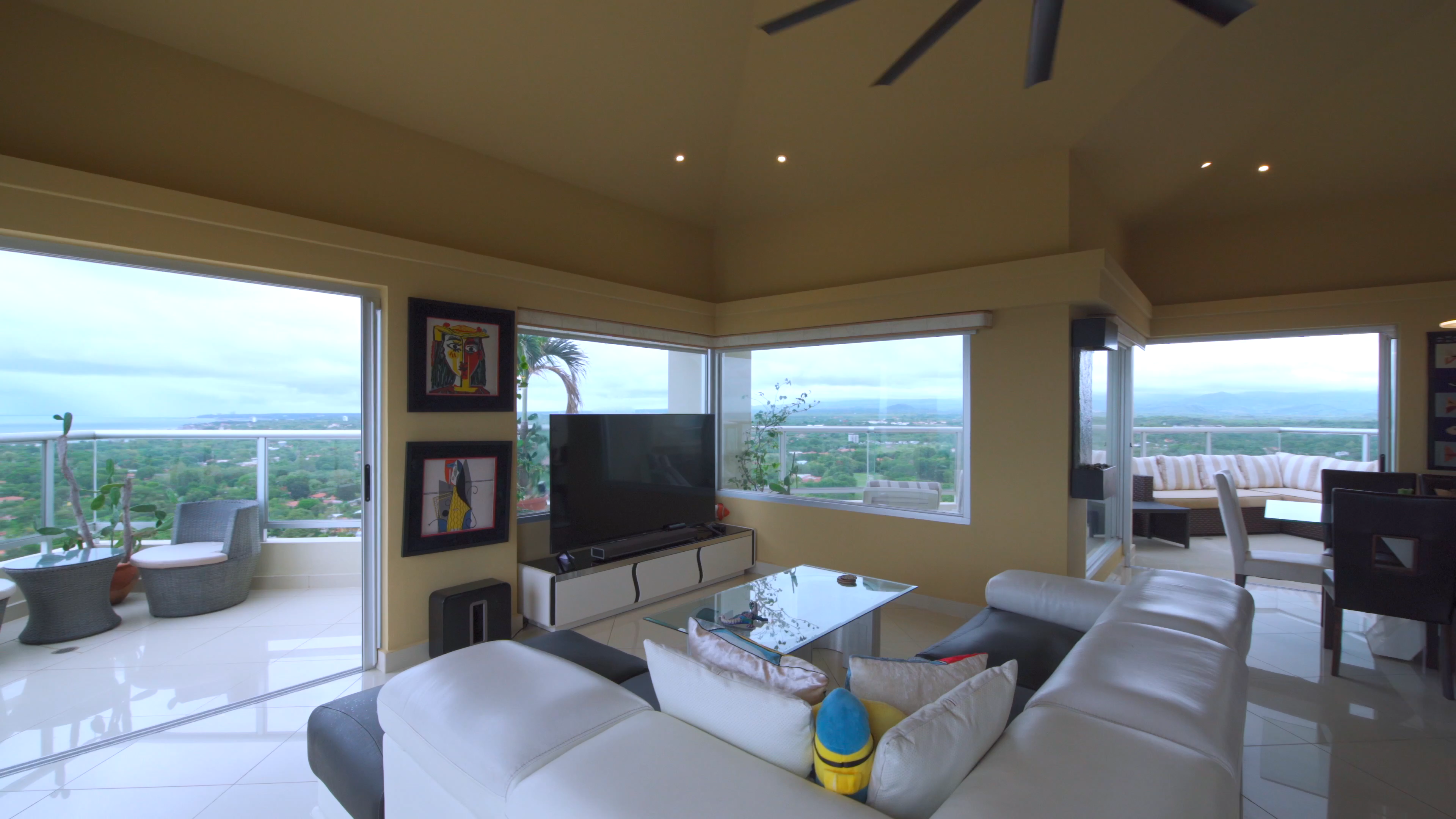 Luxurious Penthouse Overlooking Coronado Golf Course: 260º Views & Modern Amenities | Property ID: PLS-19908