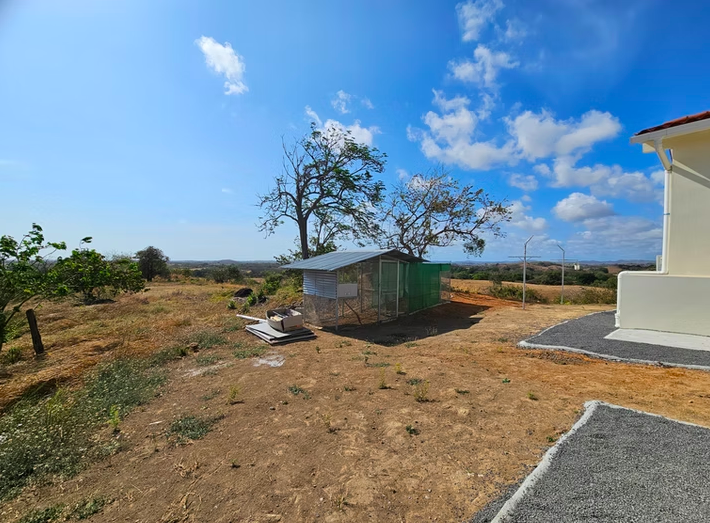 Las Tablas 2-Bedroom Home with Ocean Views & Pool
