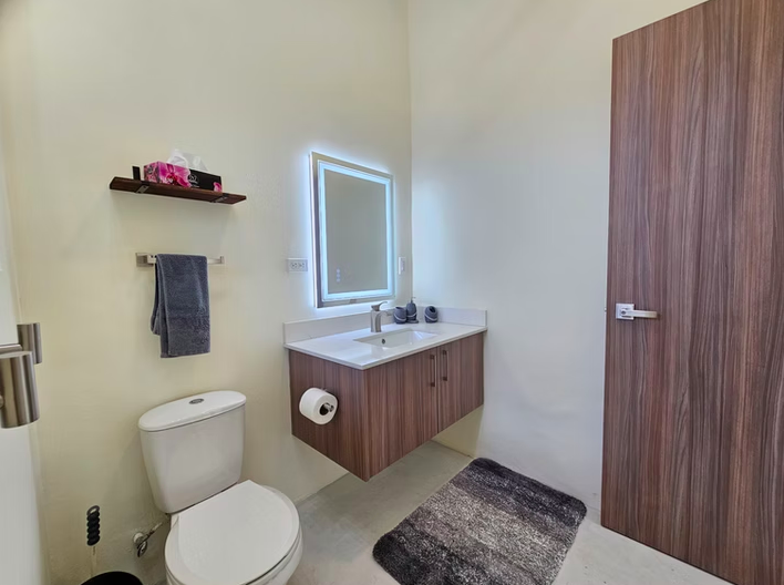 Las Tablas 2-Bedroom Home with Ocean Views & Pool