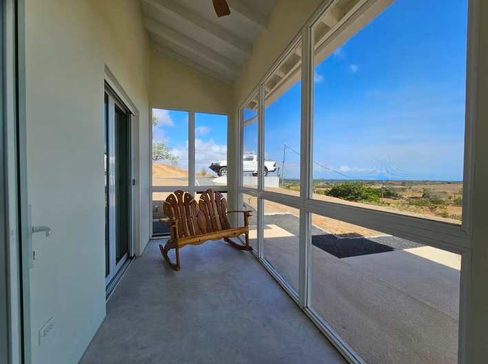 Las Tablas 2-Bedroom Home with Ocean Views & Pool