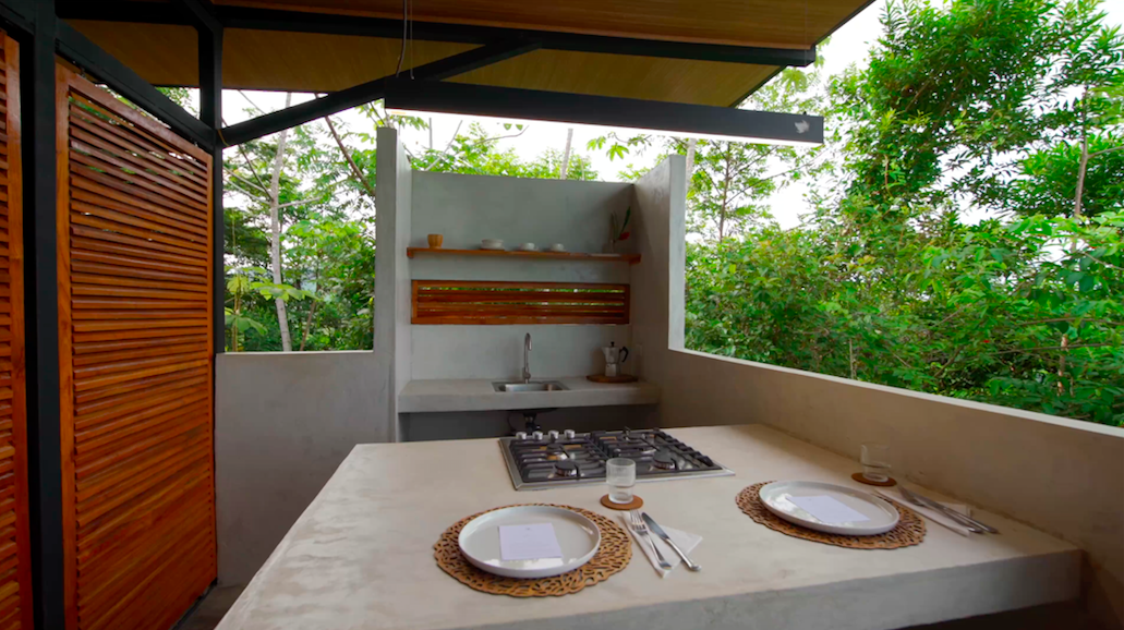 Two-Story 4-Bedroom Boutique Eco Lodge Veraguas, Panama City