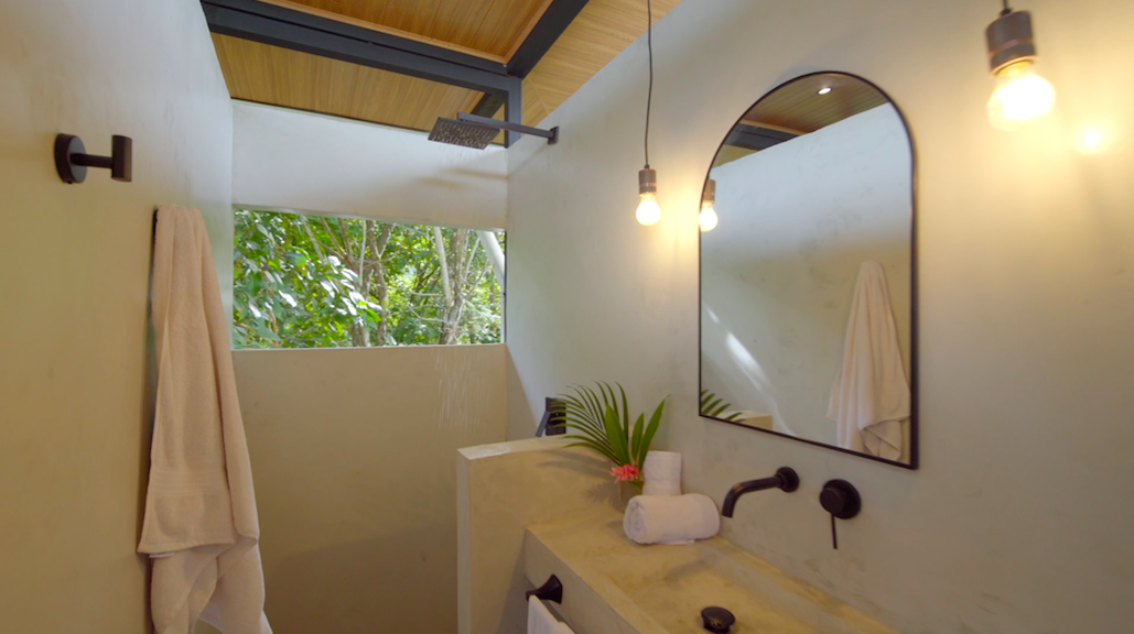 Two-Story 4-Bedroom Boutique Eco Lodge Veraguas, Panama City