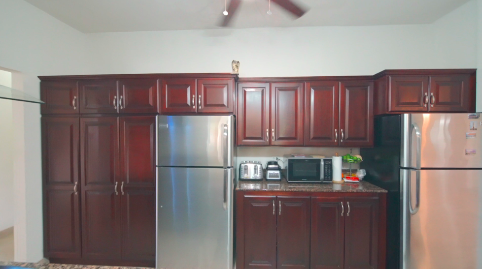 Santa Clara Panama Family Compound – 4 Homes, Pool & Solar