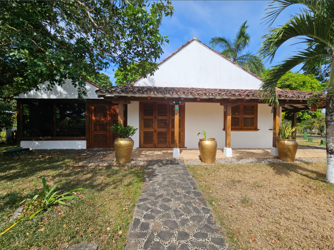 Dual Homes on 3,500 m² Tropical Oasis – Pedasí, Panama