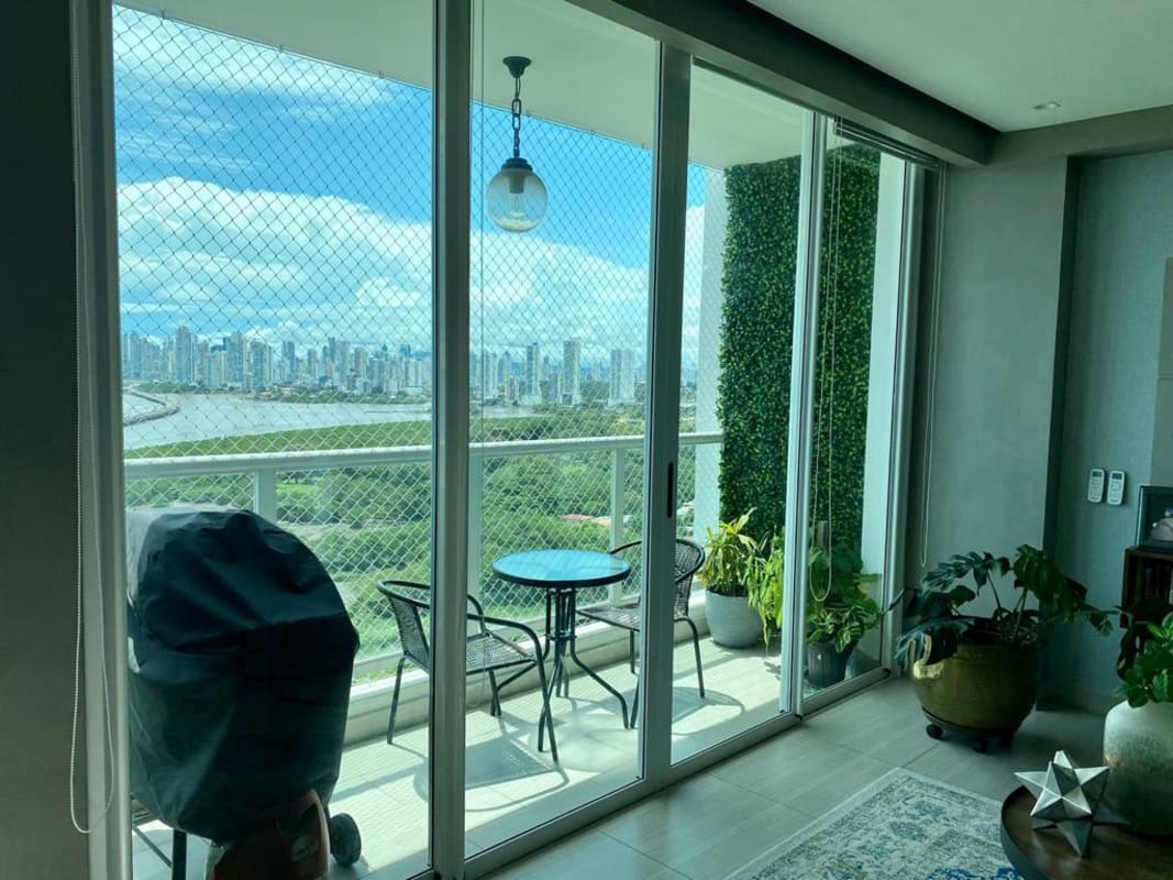 3-Bedroom Condo for Sale in PH Asia, Costa del Este - PLS-19844