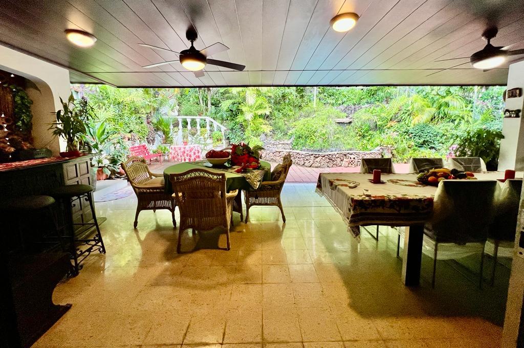 Stunning 5-Bedroom Ocean View Property with Gazebo, Pool, and Beautiful Gardens in Hato Pintado, Panama