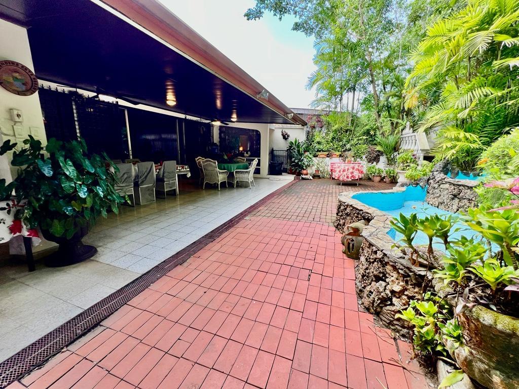 Stunning 5-Bedroom Ocean View Property with Gazebo, Pool, and Beautiful Gardens in Hato Pintado, Panama