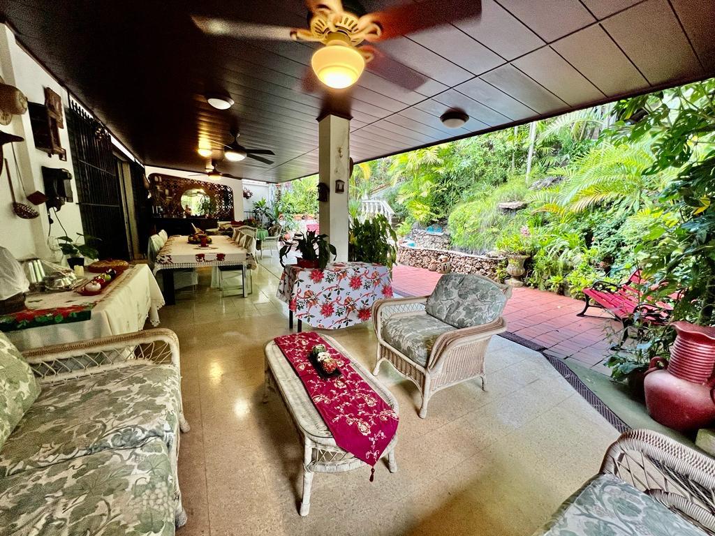 Stunning 5-Bedroom Ocean View Property with Gazebo, Pool, and Beautiful Gardens in Hato Pintado, Panama