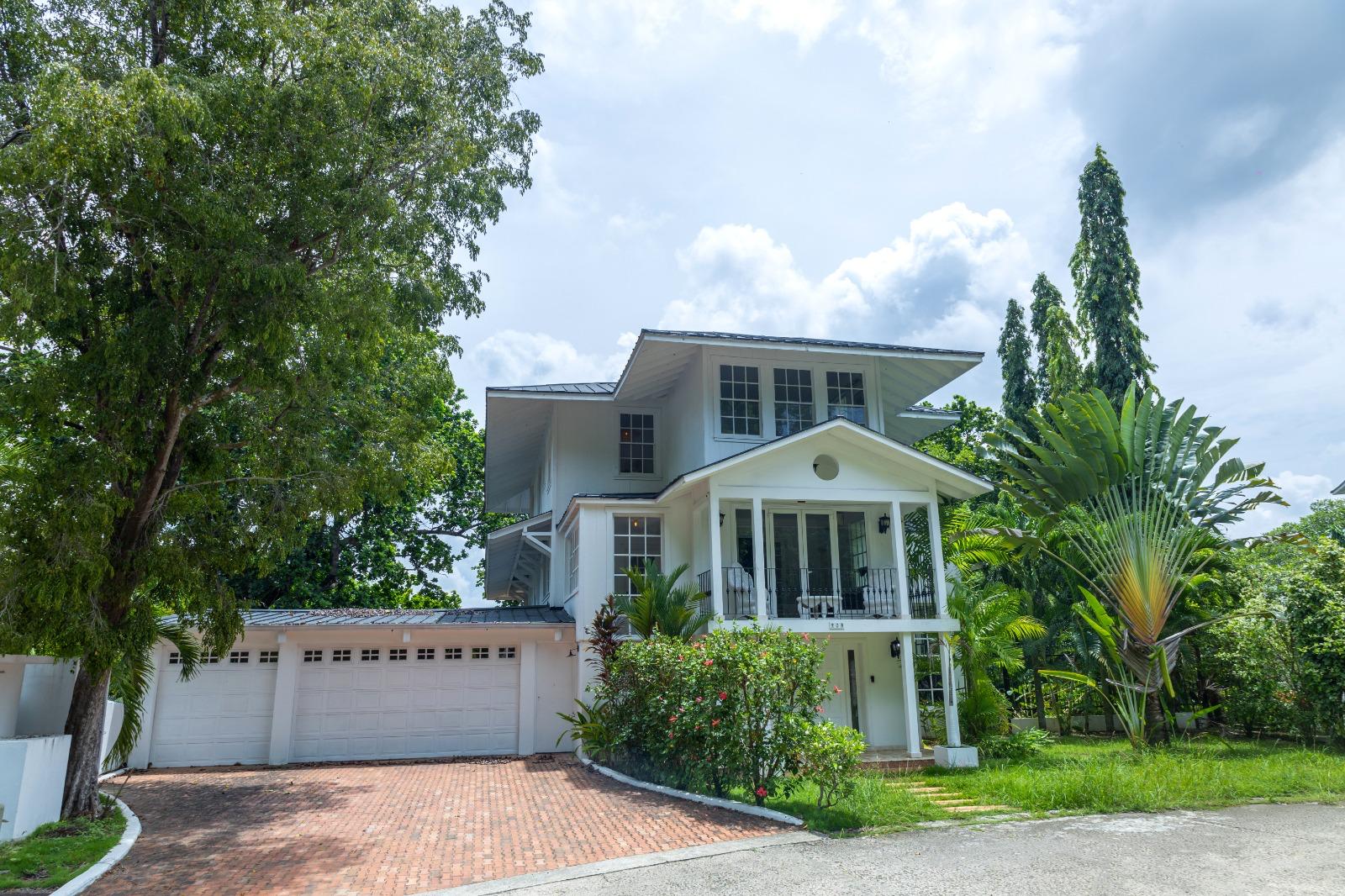 Historic Cerro Ancón Mansion | 4BR with City & Ocean Views