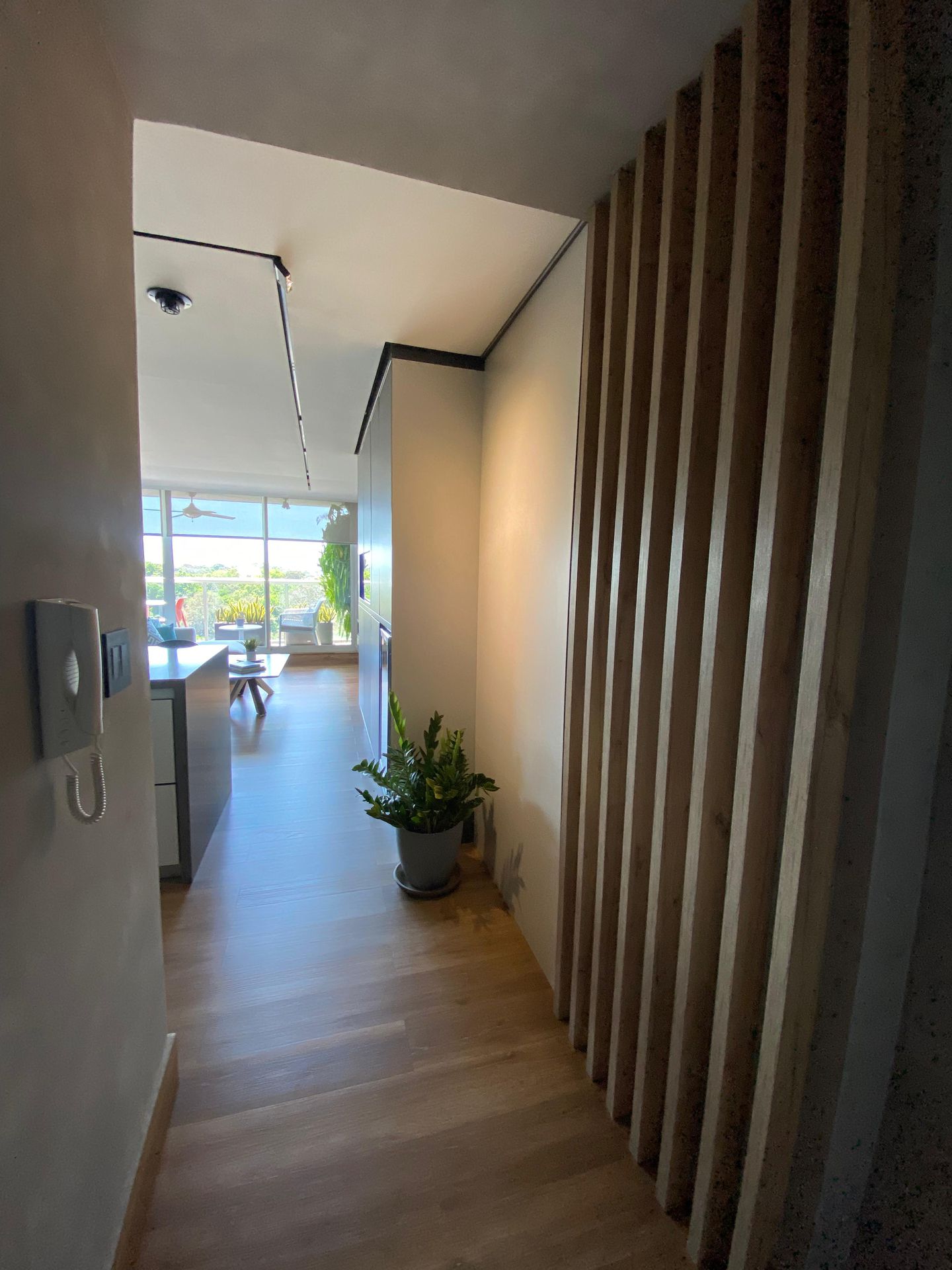Fully Furnished Smart Apartment in Clayton Park II – Metropolitan Park Views & Voice-Controlled Features