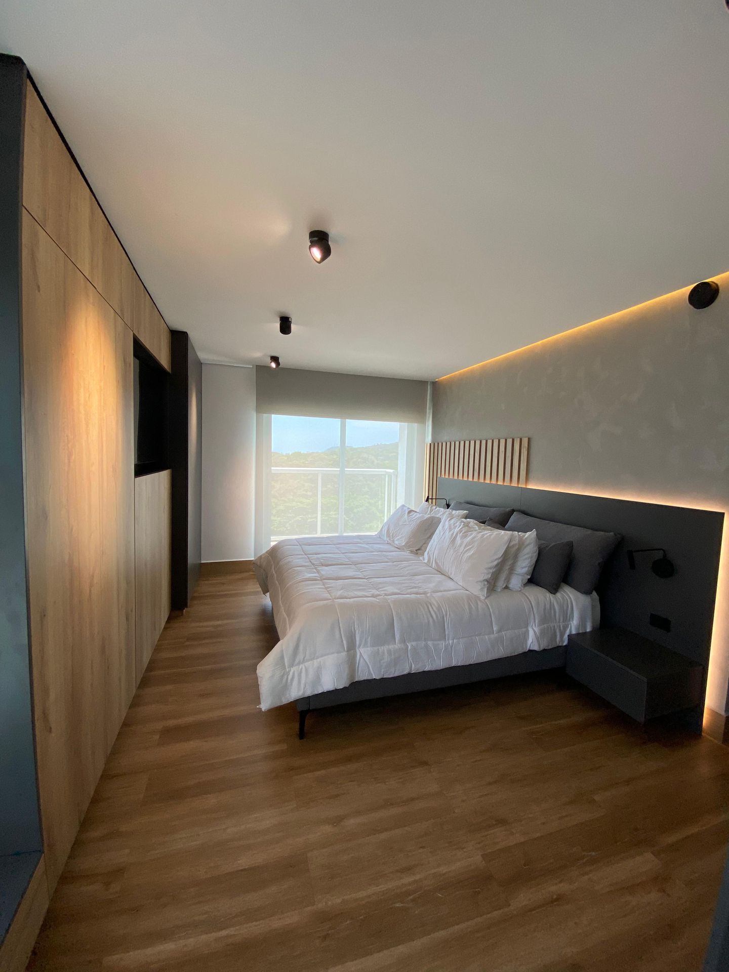 Fully Furnished Smart Apartment in Clayton Park II – Metropolitan Park Views & Voice-Controlled Features