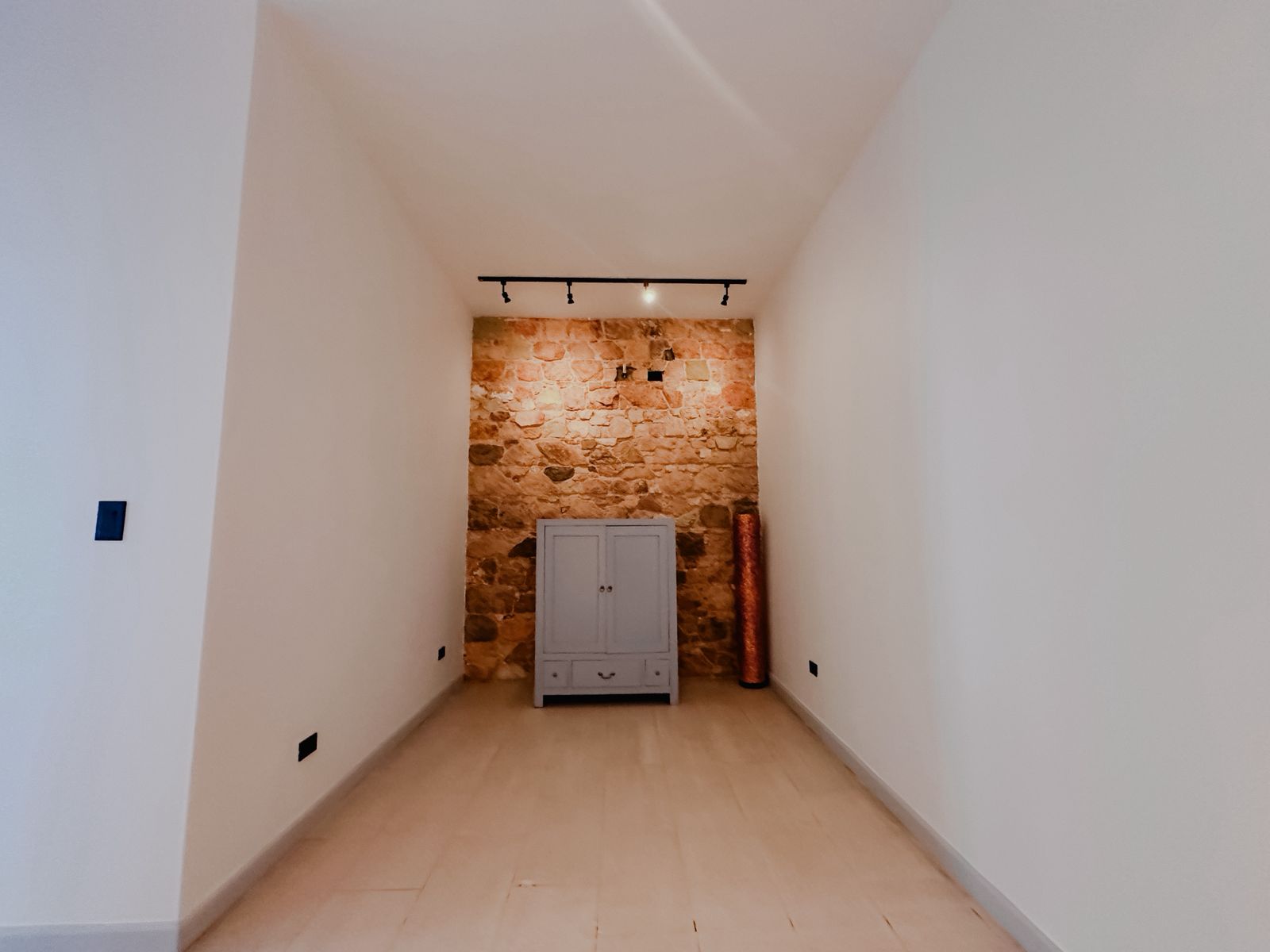 Fire Sale Casco Antiguo 2-Bed Condo for Sale | 176 m² + Parking