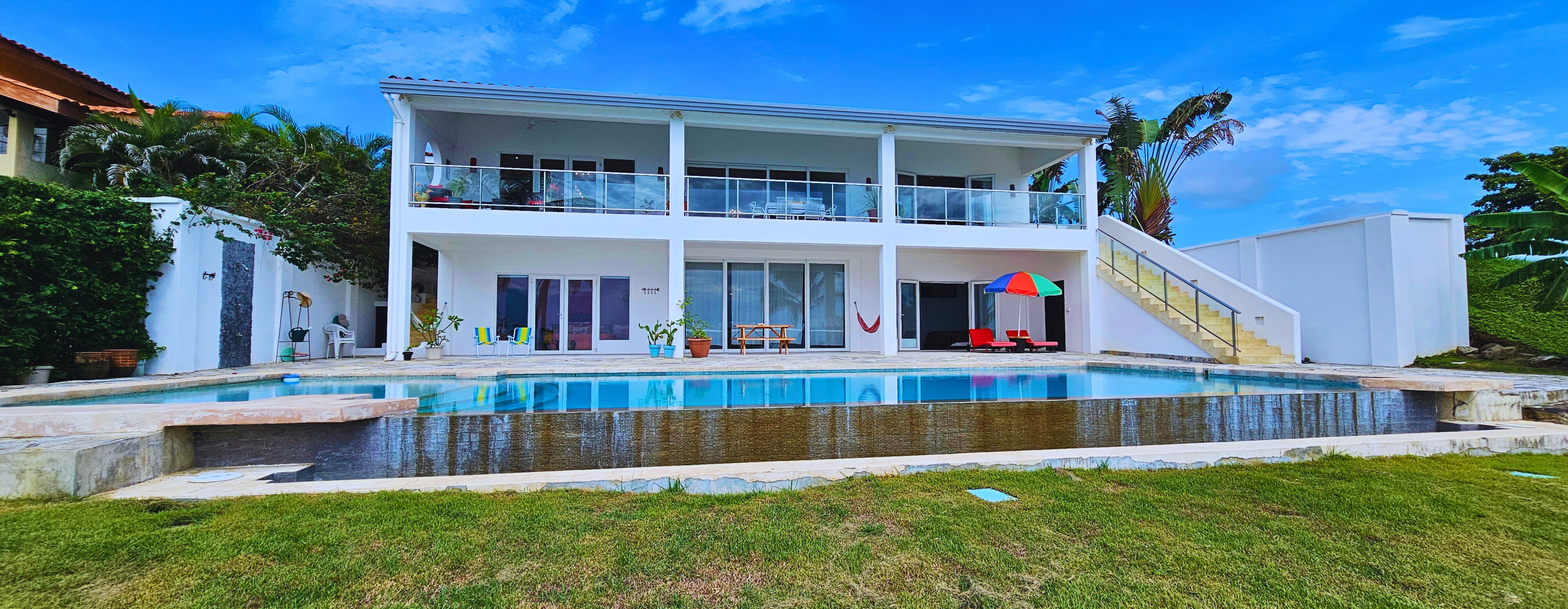 Luxury Pedasi Beach Home with Pool | Exclusive Gated Community