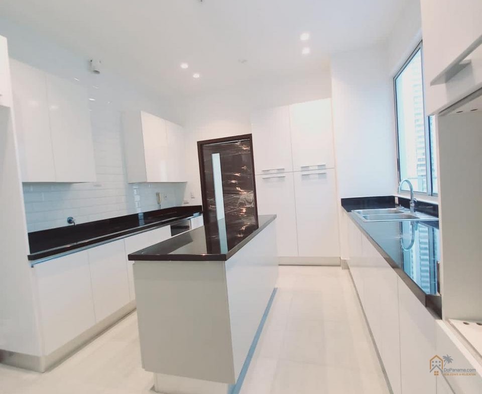 Jade Tower - Double Height Apartment in San Francisco, Panama