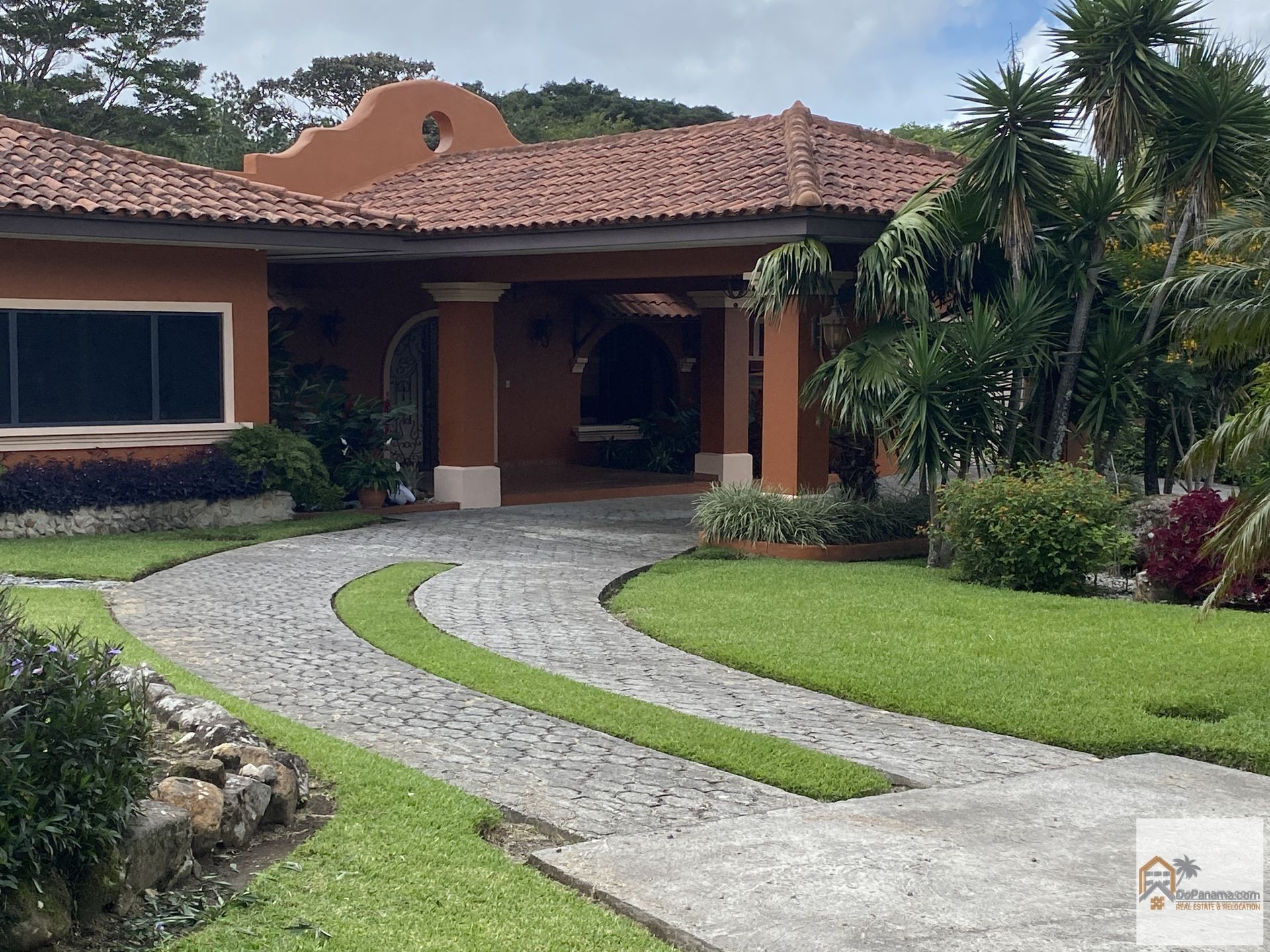 3 Bedroom, 3 Bathroom Courtyard Home for Sale in Boquete Country Club, Panama