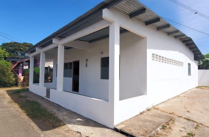 2-Bedroom House in Pedasi, Panama - Income Property with Owner Financing - Property ID PLS-18561