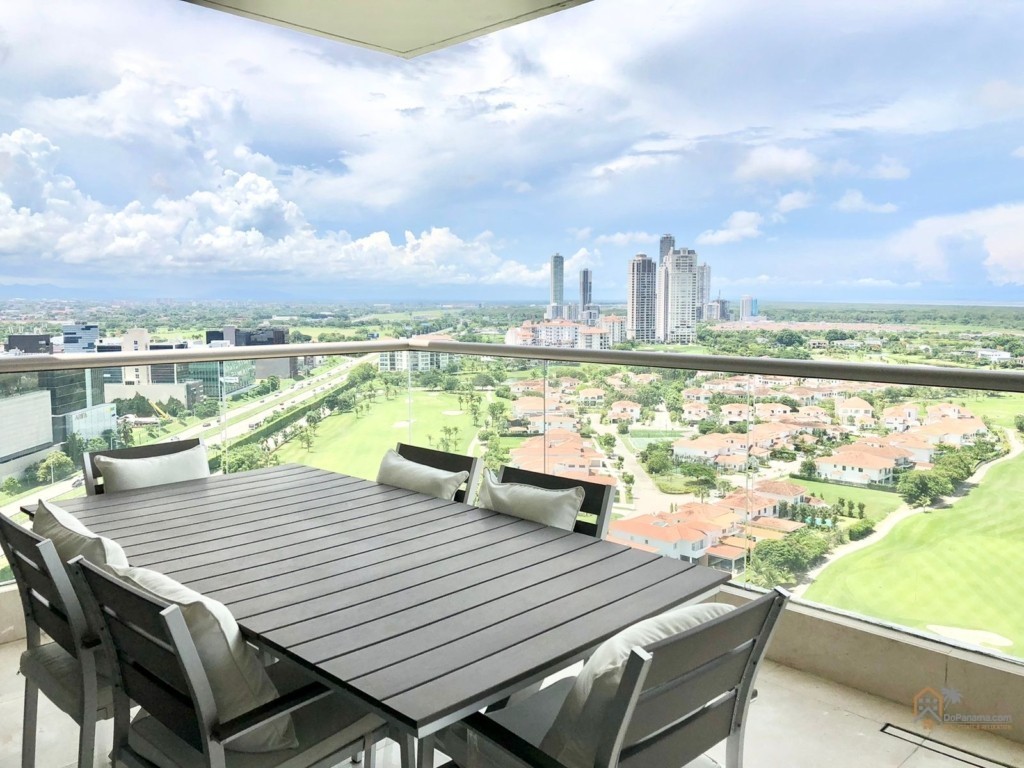 Jade Tower - Double Height Apartment in San Francisco, Panama