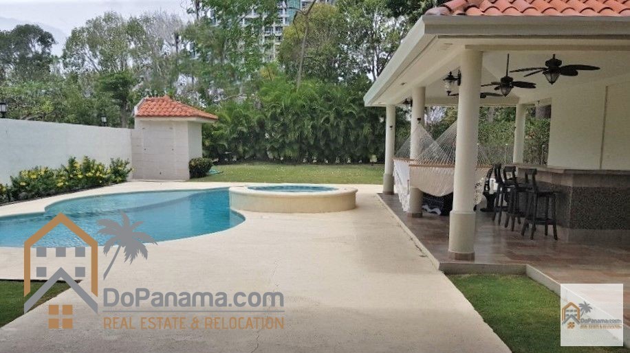 Magnificent 5-bedroom and 5.5 bath Home in Coronado Golf & Beach Resort | Large Family Home in Coronado Golf & Beach Resort