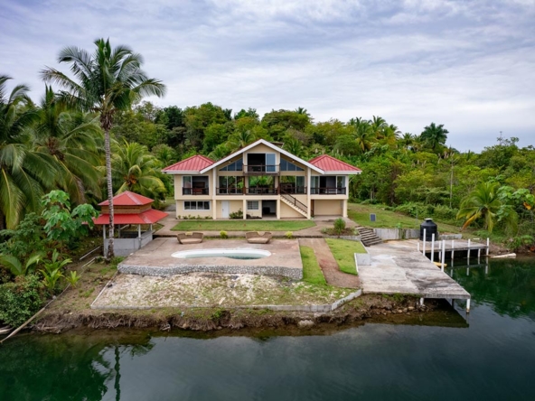 Canal House: Beautiful 3-Bedroom House for Sale in Bocas del Toro, Panama