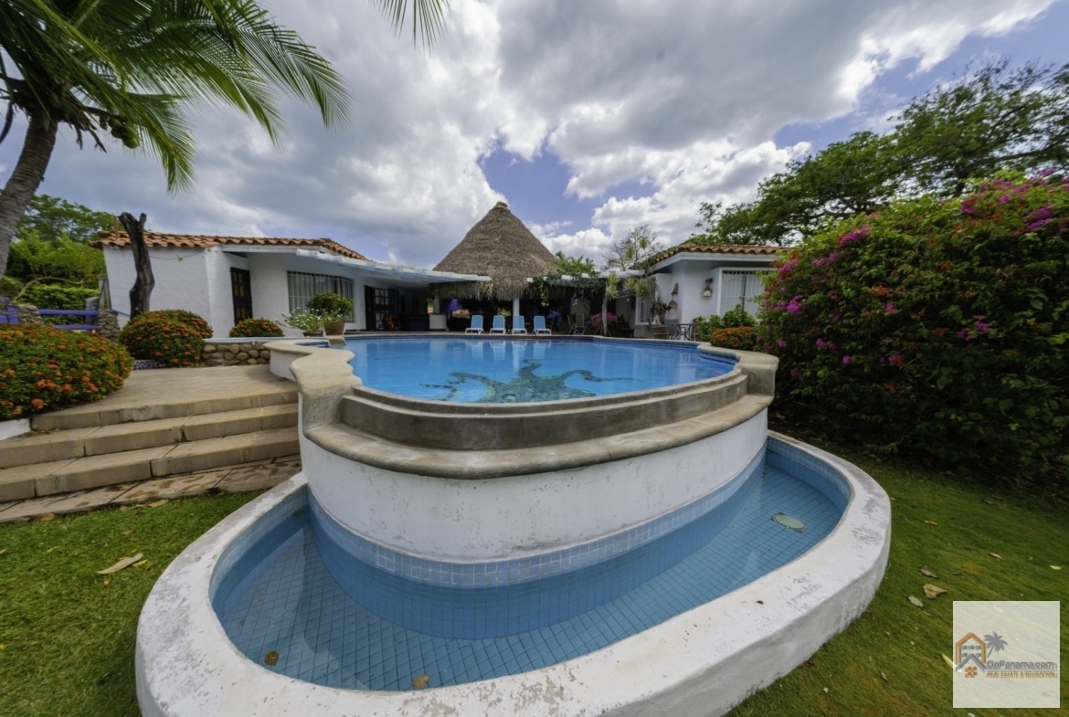 Exquisite Family Home in Punta Barco Viejo, San Carlos - A Tranquil Paradise for Expats