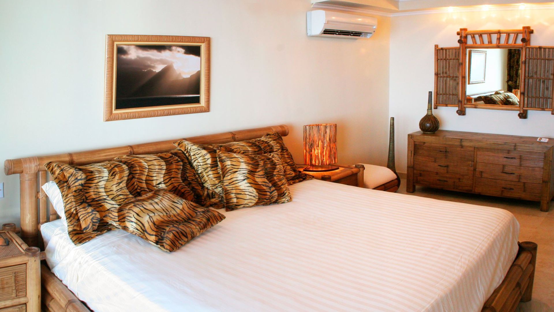 4-Bedroom Upgraded Condo in Coronado Country Club | Coronado Country Club | Property ID: PLS-18593